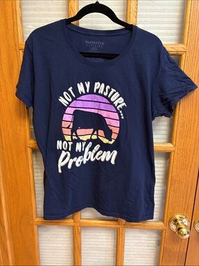 EUC Farm Fed Clothing Navy Graphic Tee